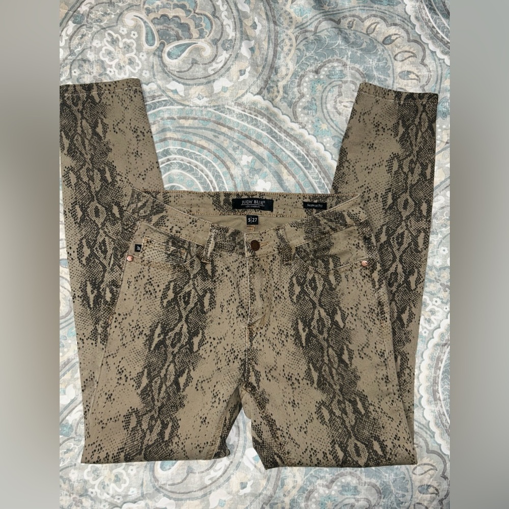 Judy Blue Snake Print Jeans - Tan and Black